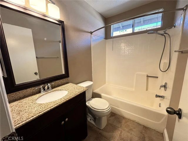 980 Tufts Circle, Corona, CA 92878