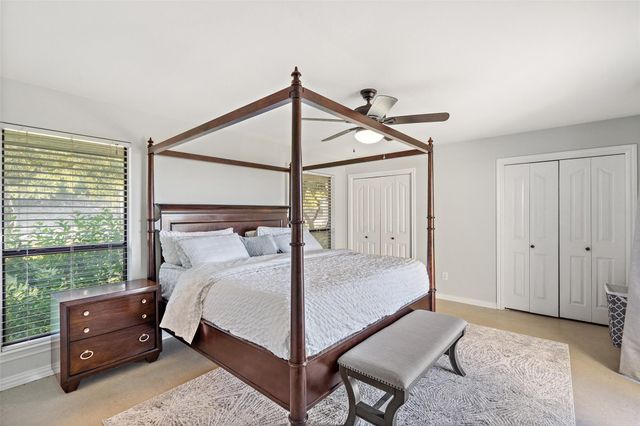 414 Gregg DR, Spicewood, TX 78669