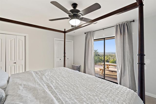 414 Gregg DR, Spicewood, TX 78669