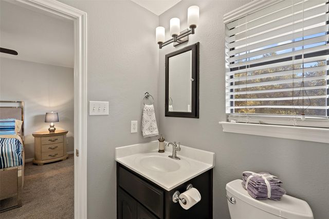 414 Gregg DR, Spicewood, TX 78669