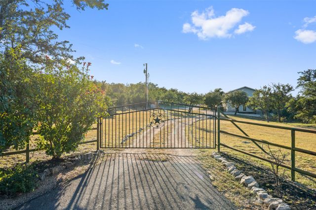 414 Gregg DR, Spicewood, TX 78669
