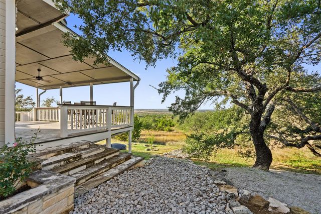 414 Gregg DR, Spicewood, TX 78669