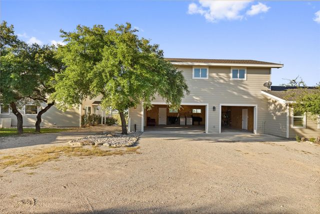 414 Gregg DR, Spicewood, TX 78669