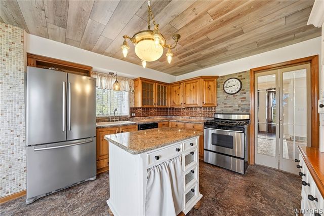 11230 Westwood Road, Alden, NY 14004