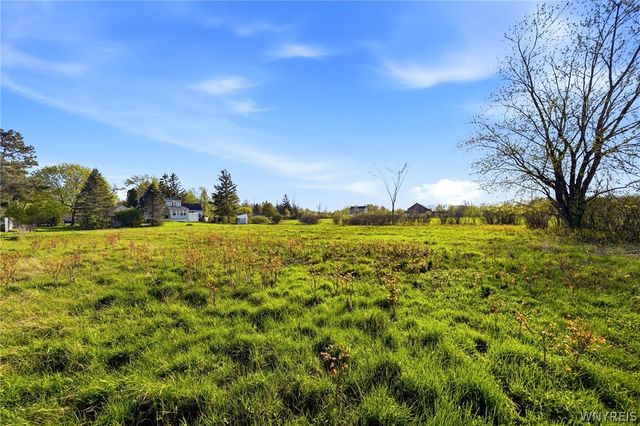 11230 Westwood Road, Alden, NY 14004