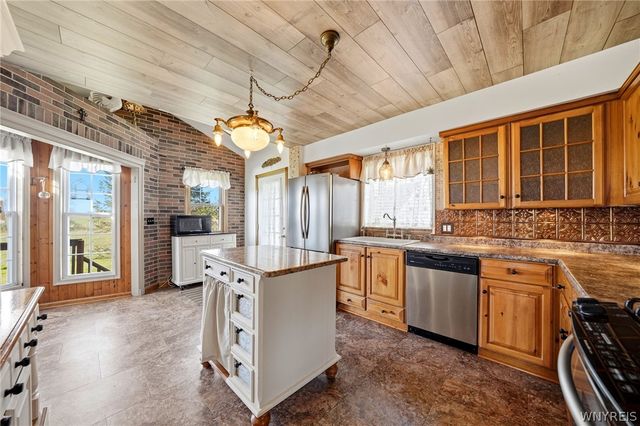 11230 Westwood Road, Alden, NY 14004
