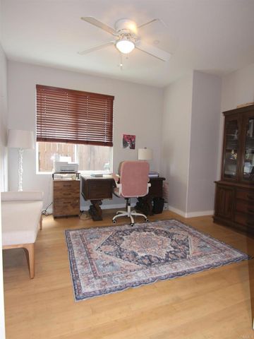 445 Poets Square, Fallbrook, CA 92028