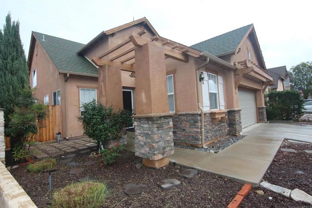 445 Poets Square, Fallbrook, CA 92028