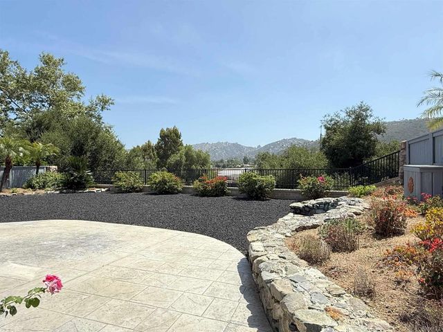 789 Pebble Beach, San Marcos, CA 92069