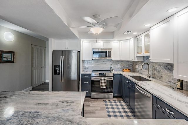 855 BAYWAY BOULEVARD 903, Clearwater Beach, FL 33767