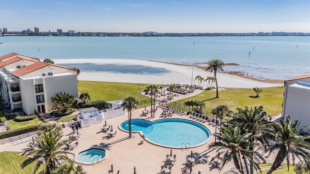 855 BAYWAY BOULEVARD 903, Clearwater Beach, FL 33767