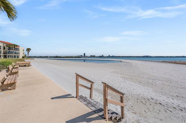 855 BAYWAY BOULEVARD 903, Clearwater Beach, FL 33767