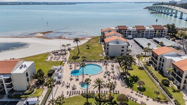 855 BAYWAY BOULEVARD 903, Clearwater Beach, FL 33767