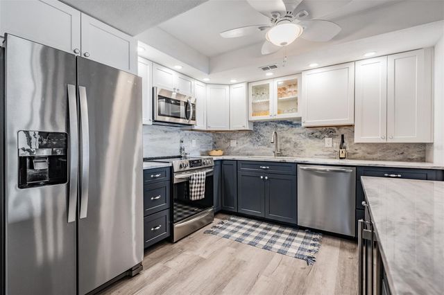 855 BAYWAY BOULEVARD 903, Clearwater Beach, FL 33767