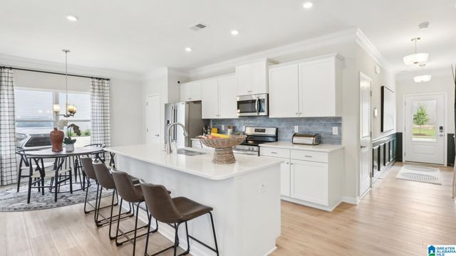 9376 BRUNSWICK AVENUE, Kimberly, AL 35091