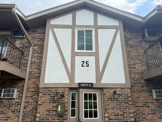 9S070 Frontage Road 102, Willowbrook, IL 60527