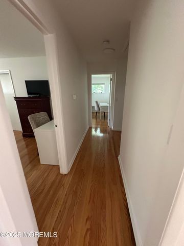 172 Larchwood Avenue, Oakhurst, NJ 07755