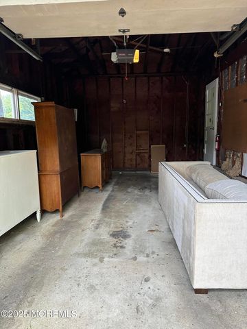 172 Larchwood Avenue, Oakhurst, NJ 07755