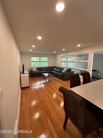 172 Larchwood Avenue, Oakhurst, NJ 07755