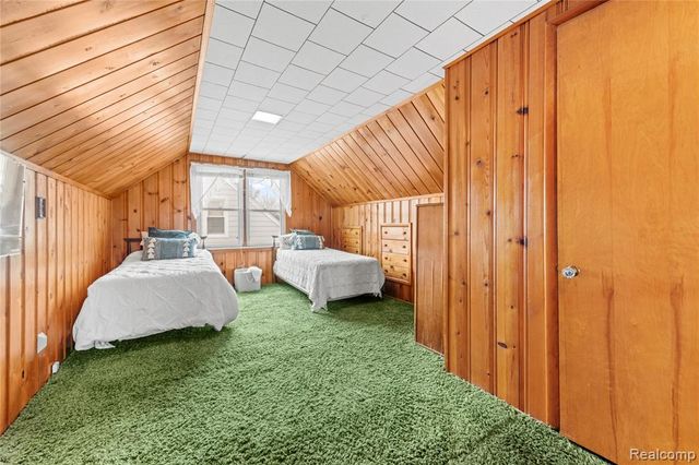 25215 Mackinac Street, Roseville, MI 48066