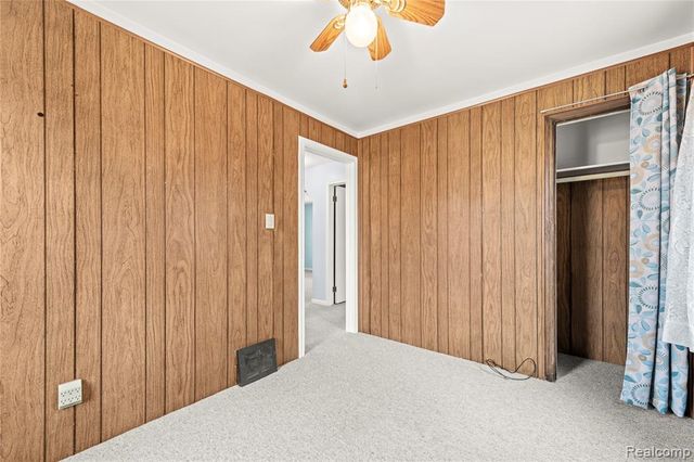 25215 Mackinac Street, Roseville, MI 48066