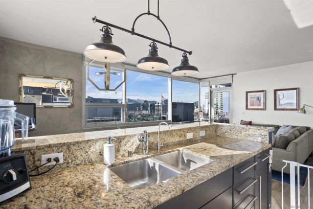 321 10th Ave. 2208, San Diego, CA 92101