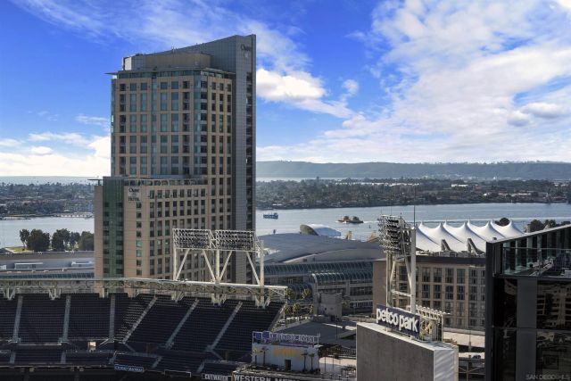 321 10th Ave. 2208, San Diego, CA 92101