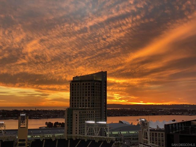 321 10th Ave. 2208, San Diego, CA 92101