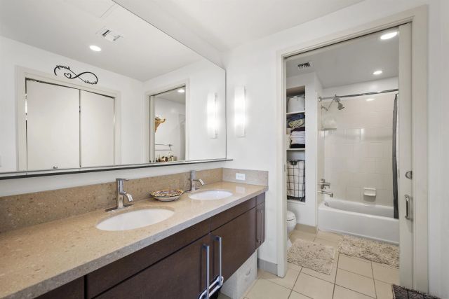321 10th Ave. 2208, San Diego, CA 92101