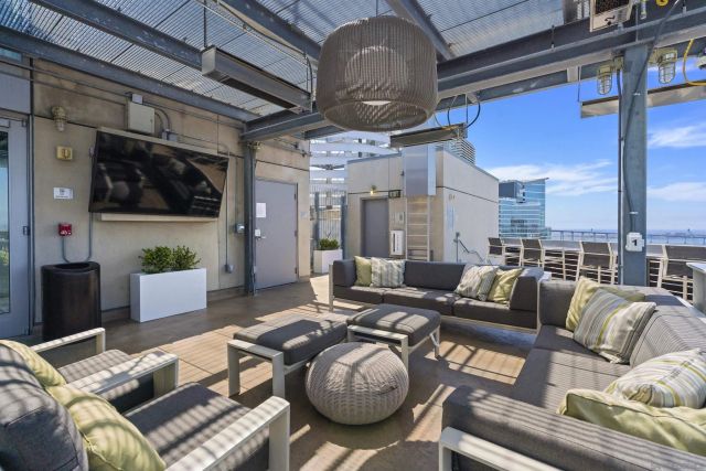 321 10th Ave. 2208, San Diego, CA 92101