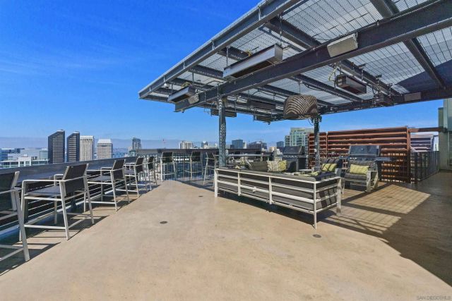 321 10th Ave. 2208, San Diego, CA 92101
