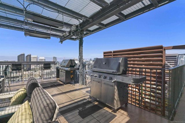 321 10th Ave. 2208, San Diego, CA 92101