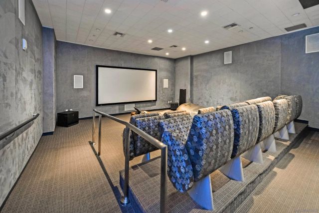 321 10th Ave. 2208, San Diego, CA 92101