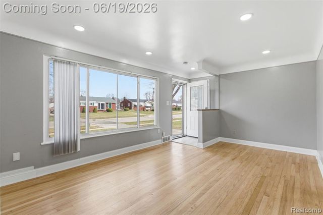 25317 Wagner Avenue, Warren, MI 48089