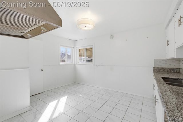 25317 Wagner Avenue, Warren, MI 48089