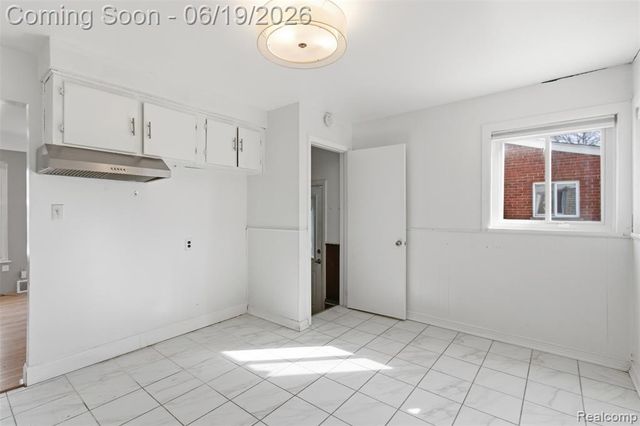 25317 Wagner Avenue, Warren, MI 48089