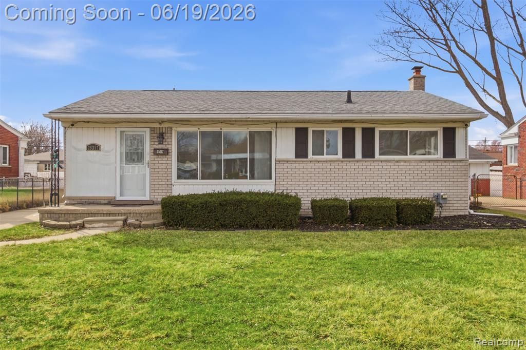 25317 Wagner Avenue, Warren, MI 48089