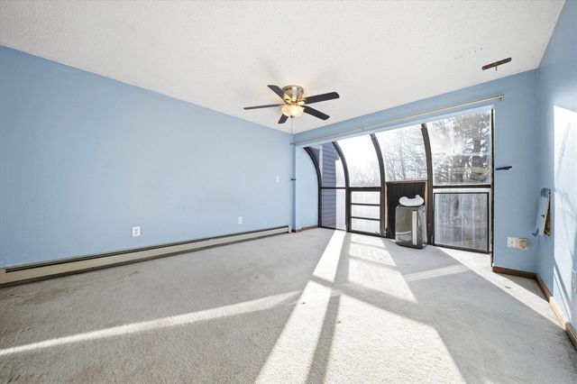 24 Etta Ln Unit 3, Weare, NH 03281