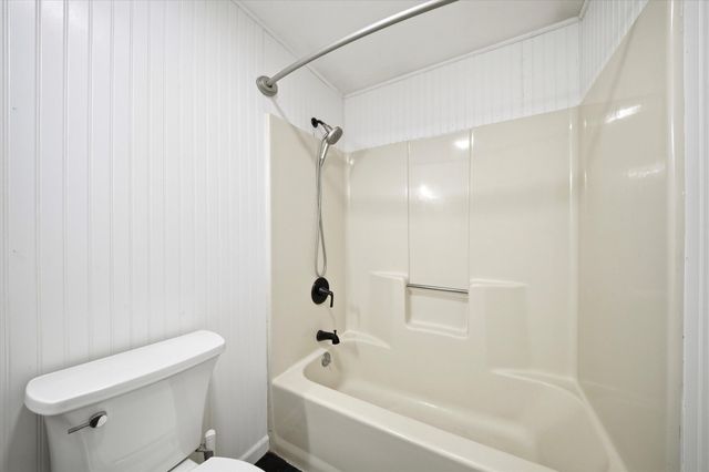 24 Etta Ln Unit 3, Weare, NH 03281