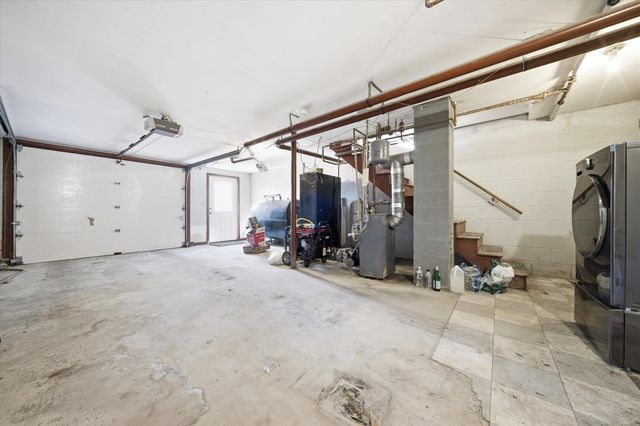 24 Etta Ln Unit 3, Weare, NH 03281