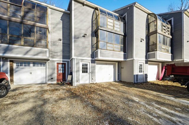 24 Etta Ln Unit 3, Weare, NH 03281