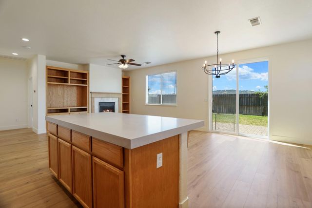 312 Copper Crest Dr, Copperopolis, CA 95228