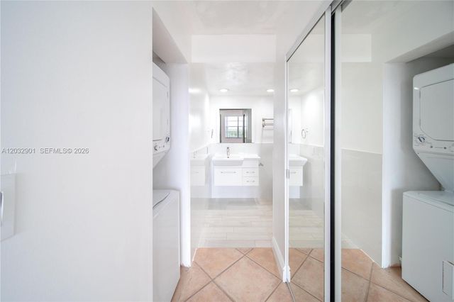 13120 SW 92nd Ave B-PH6, Miami, FL 33176