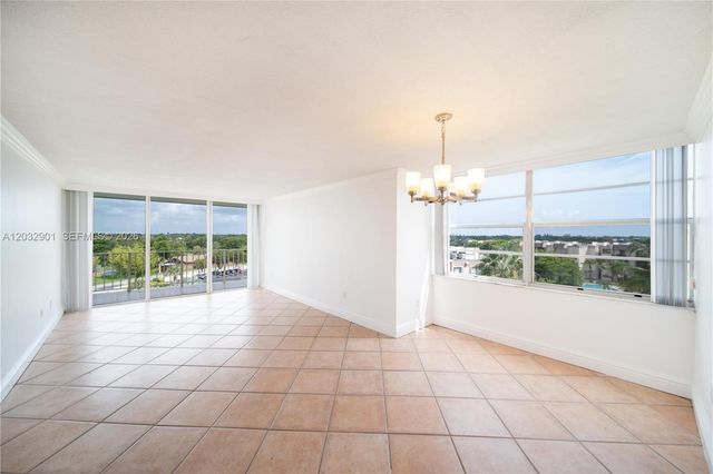 13120 SW 92nd Ave B-PH6, Miami, FL 33176
