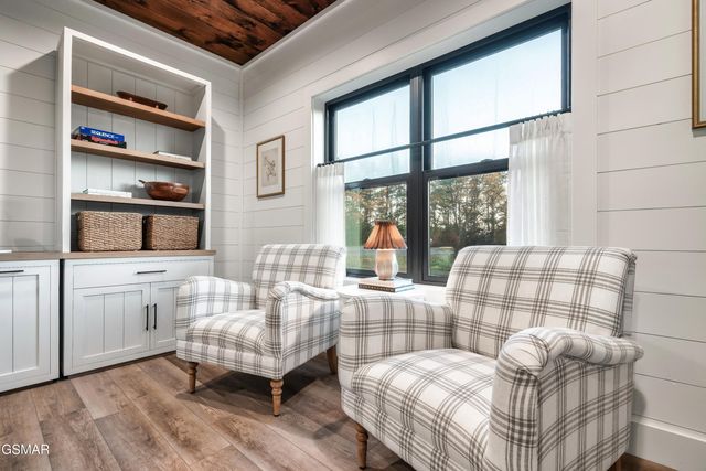 1121 Levi Glenn Court, Sevierville, TN 37862