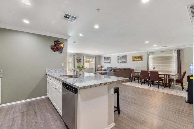 434 W Fruitvale Avenue, Hemet, CA 92543