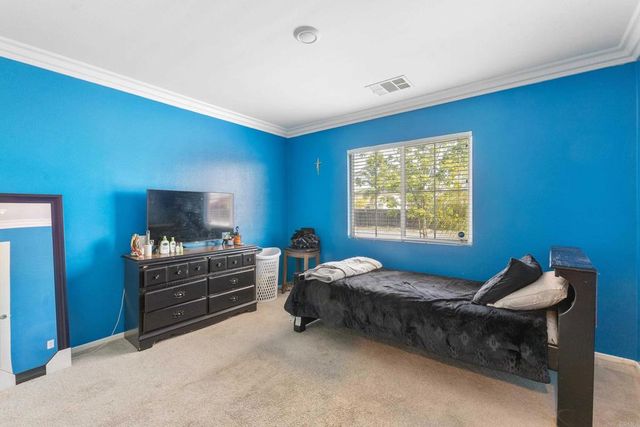 434 W Fruitvale Avenue, Hemet, CA 92543