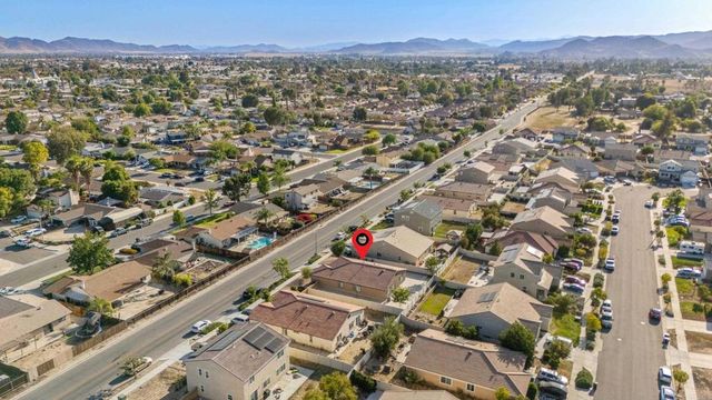 434 W Fruitvale Avenue, Hemet, CA 92543