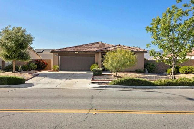 434 W Fruitvale Avenue, Hemet, CA 92543