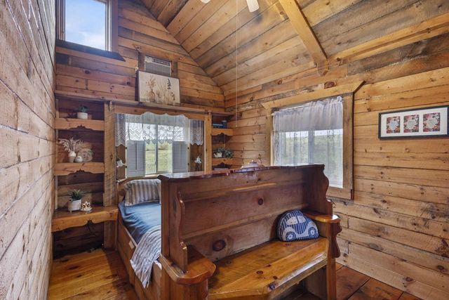 24860 Keysville Ridge, Richland Center, WI 53581